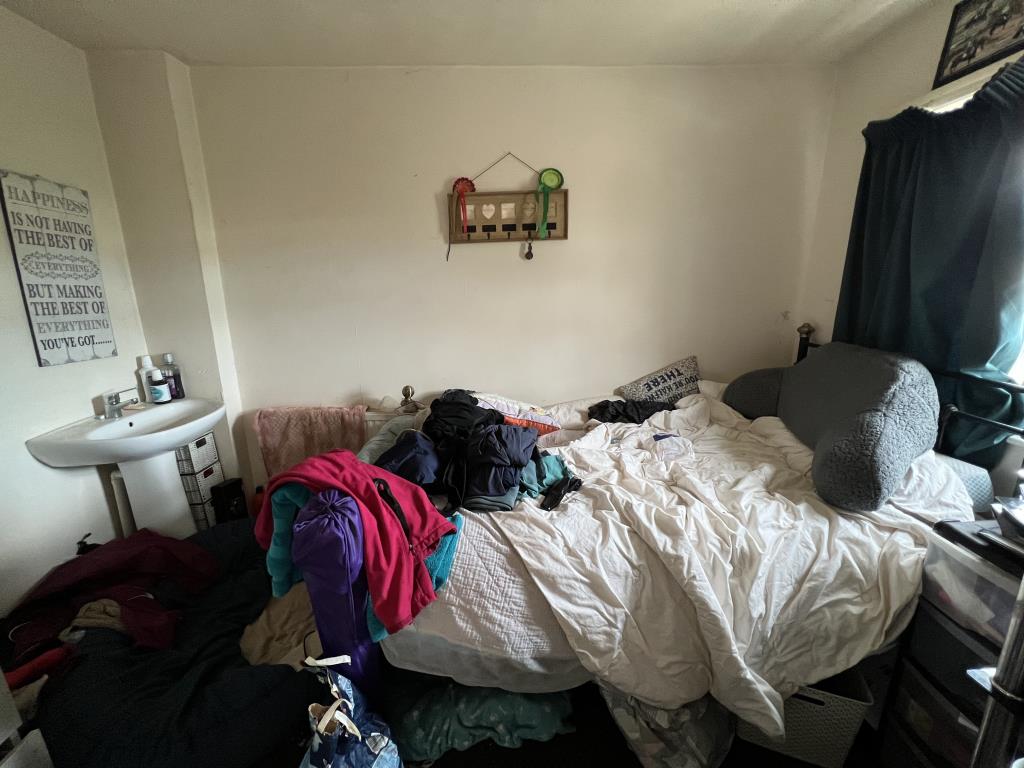 Lot: 91 - FREEHOLD THREE-BEDROOM HOUSE FOR INVESTMENT -